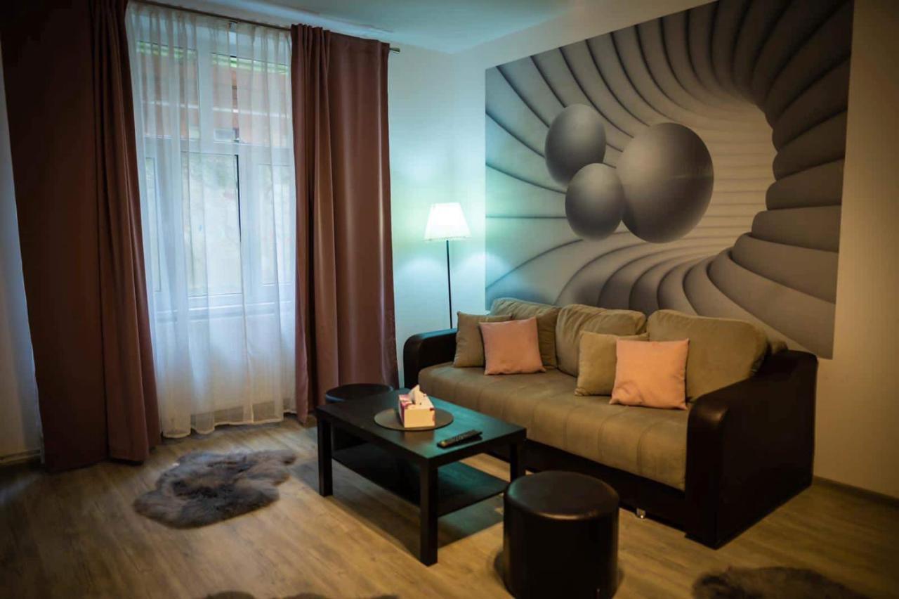 The Nest@Pinehouse Apartment Brasov Ngoại thất bức ảnh