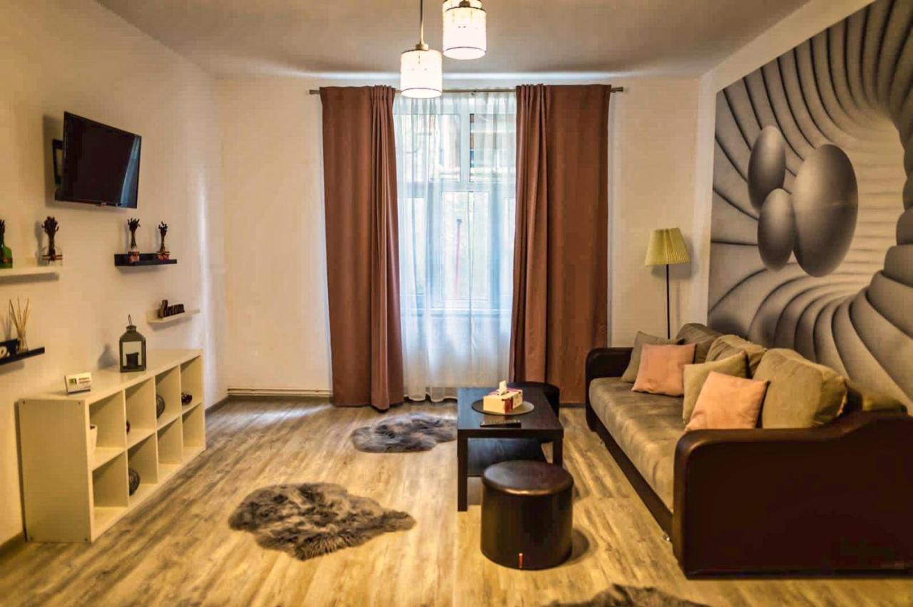 The Nest@Pinehouse Apartment Brasov Ngoại thất bức ảnh